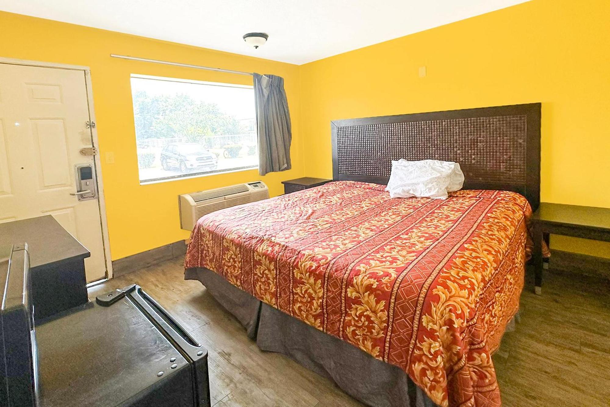 Luxury Inn By Oyo Albany Exterior photo